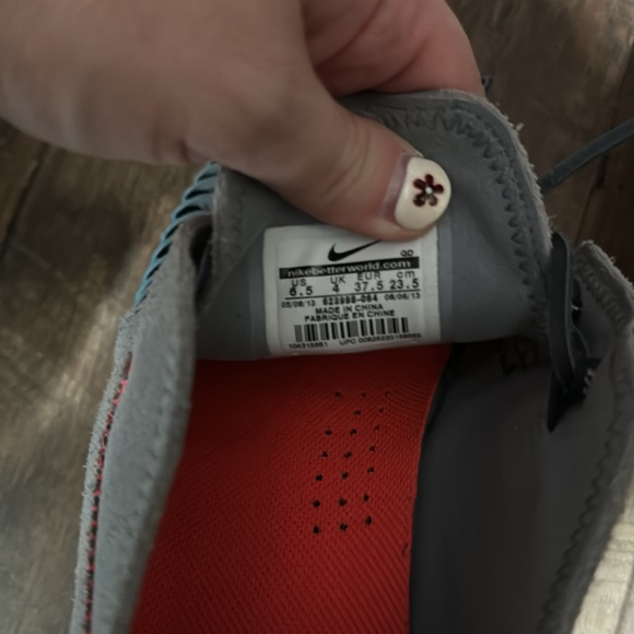 Nike N7 Moccs - Picture 6 of 6